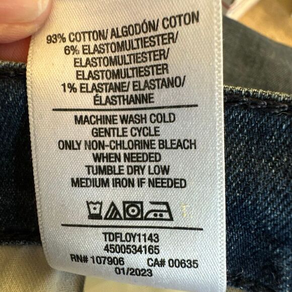 Hudson Jeans Women’s 31 Barbara Loyalty Dark Wash Wide Leg Hi Rise Flare Jeans - Picture 10 of 11